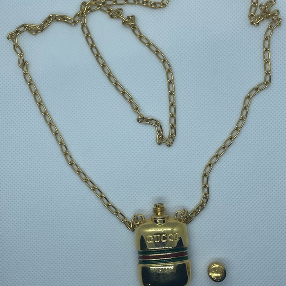 VINTAGE GUCCI GG ENAMEL FLASK PERFUME BOTTLE CHAIN NECKLACE - Picture 6 of 10